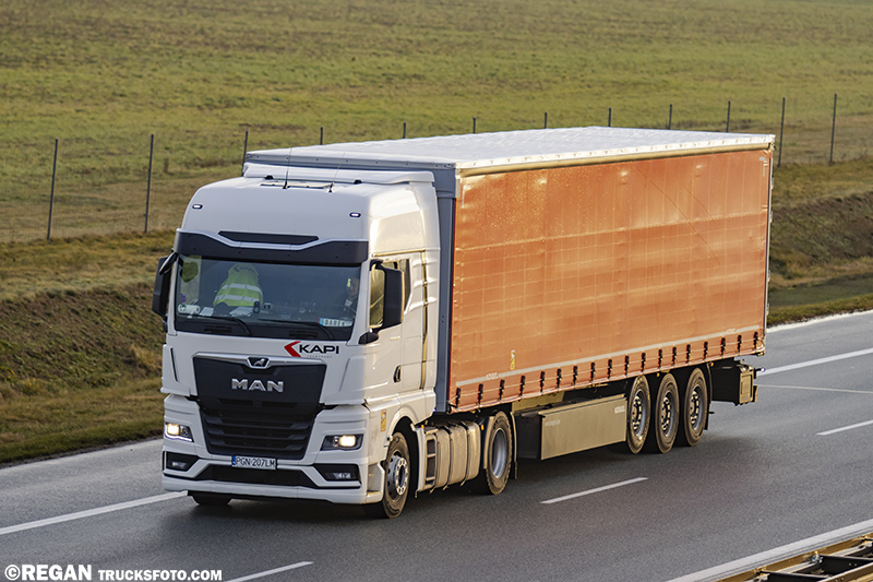 MAN TGX II - Kapi.jpg