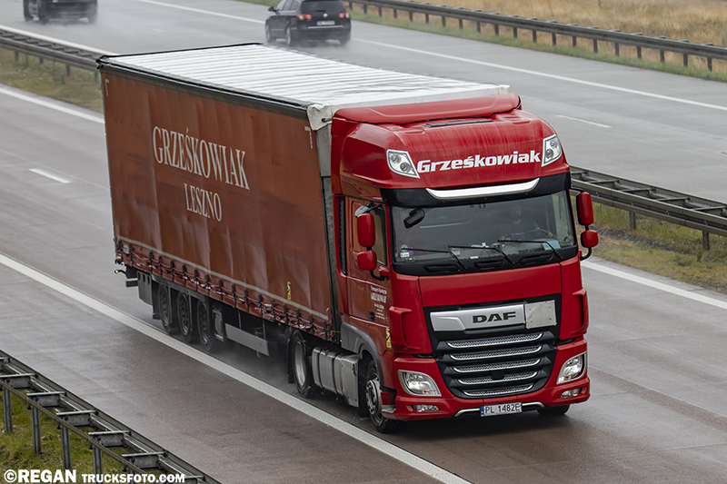 DAF XF Grześkowiak.jpg