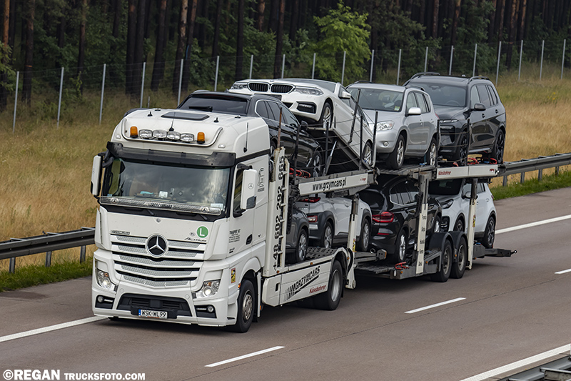 Mercedes-Benz Actros MP4 - Grzymcars.jpg