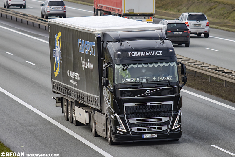 Volvo FH5 - Tomkiewicz.jpg