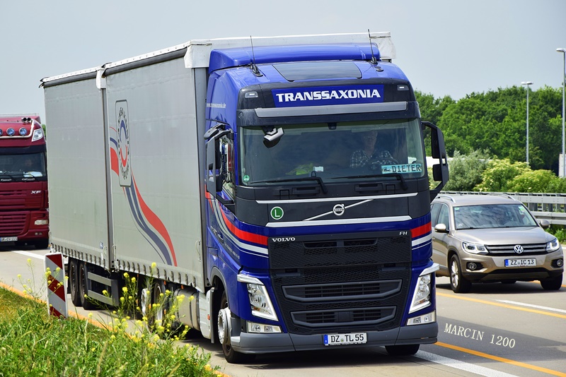 _DSC0249-crop-Transsaxonia-VOLVO FH IV.JPG