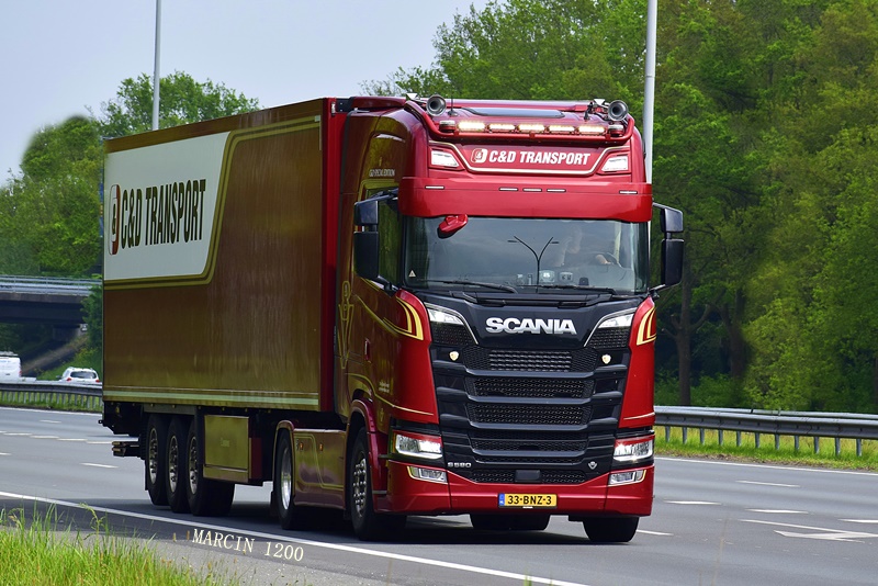_DSC3155-crop-C&DTransport-SCANIA S580 V8-KRONE.JPG