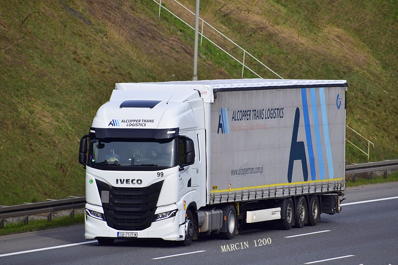 _DSC0594-crop-Alcopper Trans-IVECO S-WAY-WIELTON.JPG