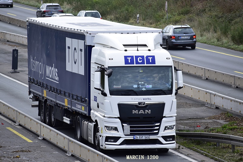 _DSC8200-crop-TCT-MAN TGX II.JPG