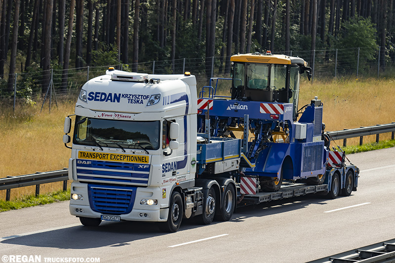 DAF XF105 - Sedan Krzysztof Teska.jpg