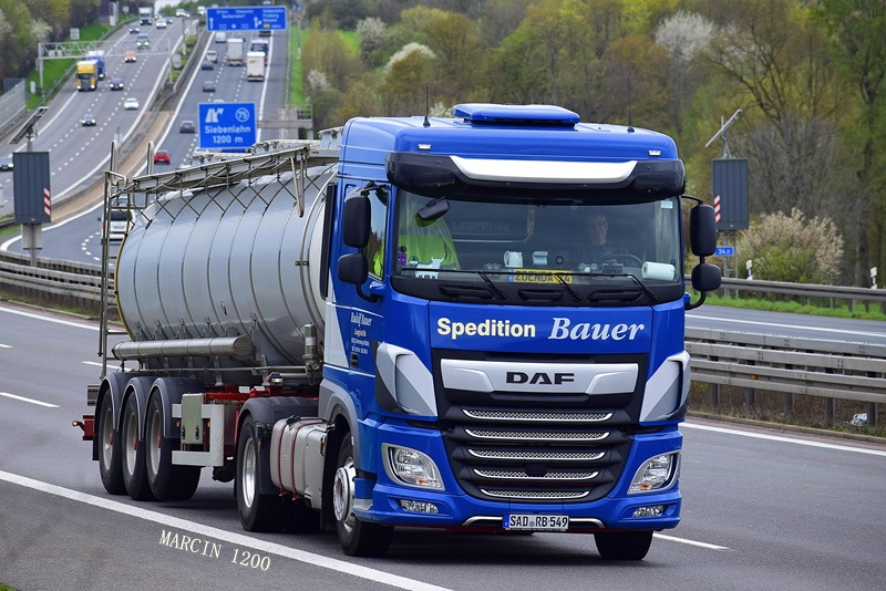 _DSC1189-crop-Spedition Bauer-DAF XF 106 II.JPG
