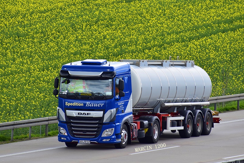 _DSC1880-crop-Spedition Bauer-DAF XF 106 II.JPG