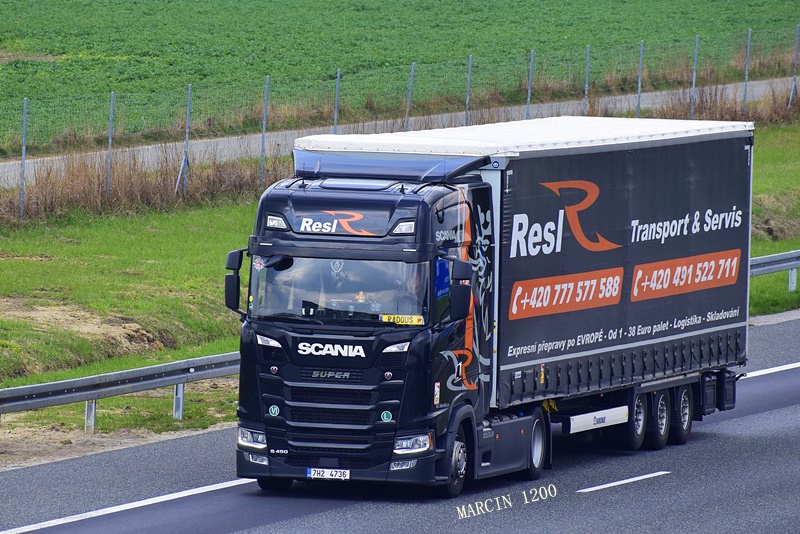 _DSC4769-crop-RESL-SCANIA S450 SUPER-KRONE.JPG