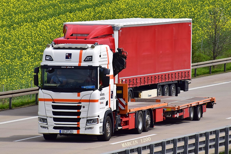 _DSC1717-crop-Besser Logisch-SCANIA R450 NG.JPG