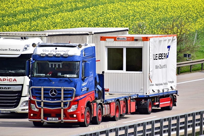 _DSC1859-crop-Uwe Felgentreff-Mercedes-Benz Actros MP4.JPG