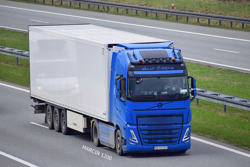 _DSC0318-crop-WILK CZECH-VOLVO FH V-KRONE.JPG