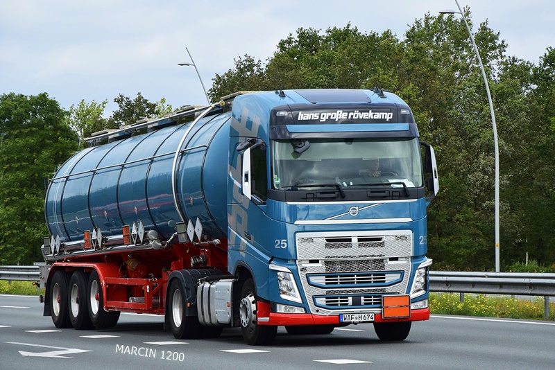 _DSC8857-crop-Hans Große Rövekamp-VOLVO FH IV.JPG