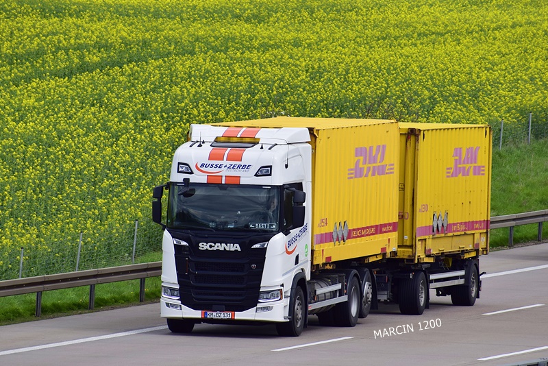 _DSC1933-crop-Busse+Zerbe-SCANIA R NG.JPG