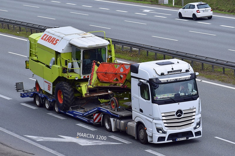 _DSC0846-crop-Mini Heavy Transport-Mercedes-Benz Actros MP5.JPG