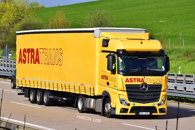 _DSC2893-crop-Mercedes-Benz Actros MP5-ASTRA TRANS.JPG
