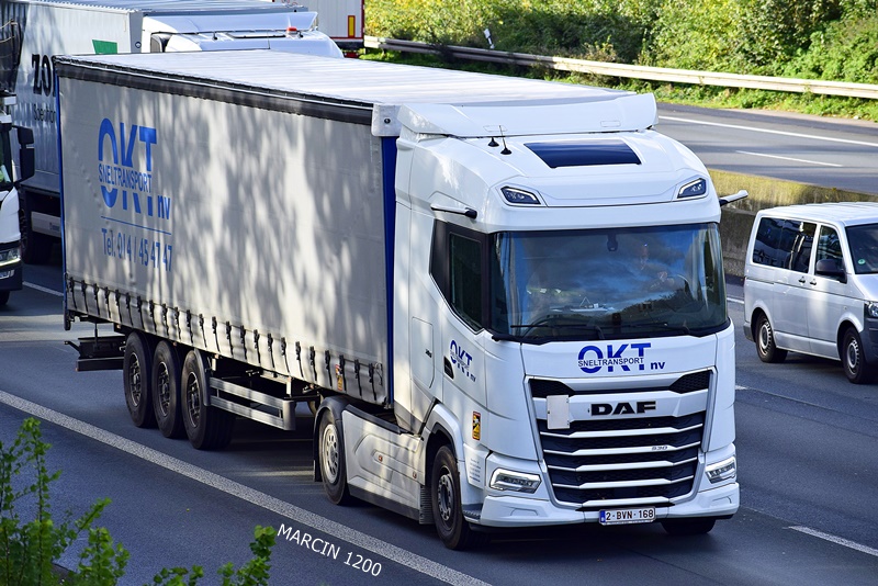 _DSC7817-crop-OKT SNELTRANSPORT-DAF XG.JPG