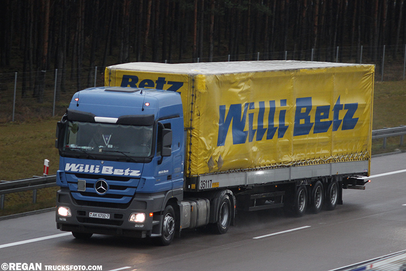 Mercedes-Benz Actros MP3 WB.jpg