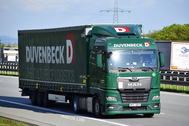 _DSC2266-crop-Duvenbeck-MAN TGX III-KRONE.JPG