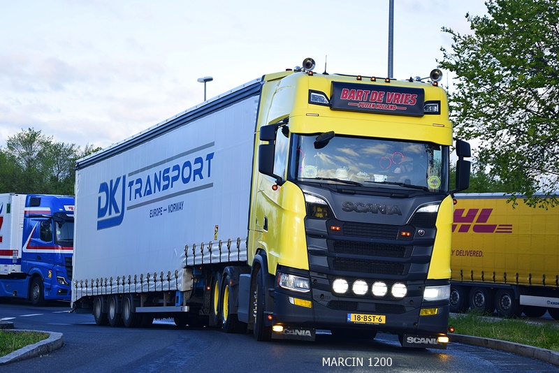 _DSC2382-crop-Bart de Vries Transport-Scania S NG.JPG