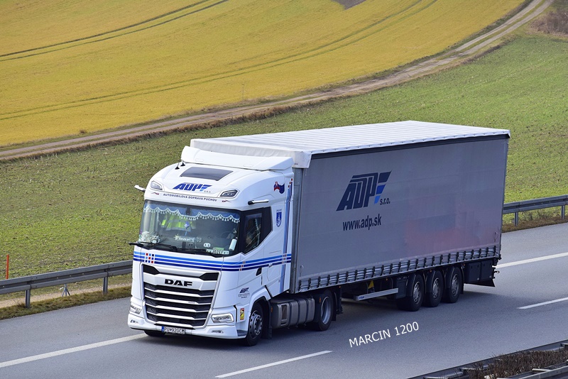 _DSC9629-crop-Automobilová doprava Púchov-DAF XG.JPG