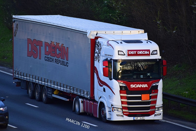 _DSC9850-crop-DST Decin-SCANIA S450.JPG