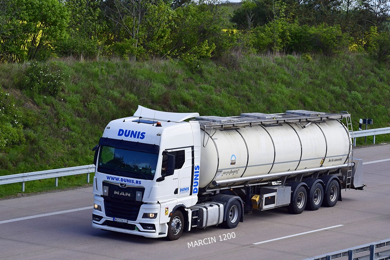 _DSC2688 DUNIS-crop-MAN TGX II.JPG