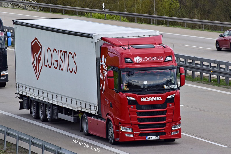 _DSC2076-crop-JF Logistics GROUP-SCANIA S450 NG.JPG