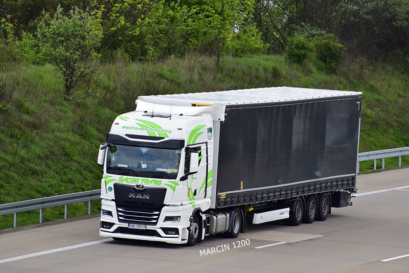 _DSC1877 SACHS-crop-MAN TGX II.JPG