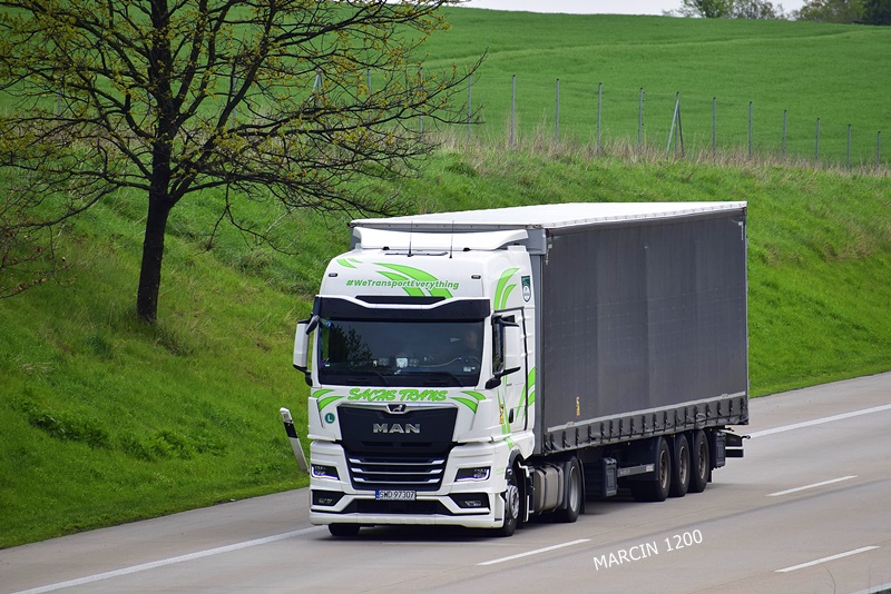 _DSC1349 SACHS-crop-MAN TGX II.JPG