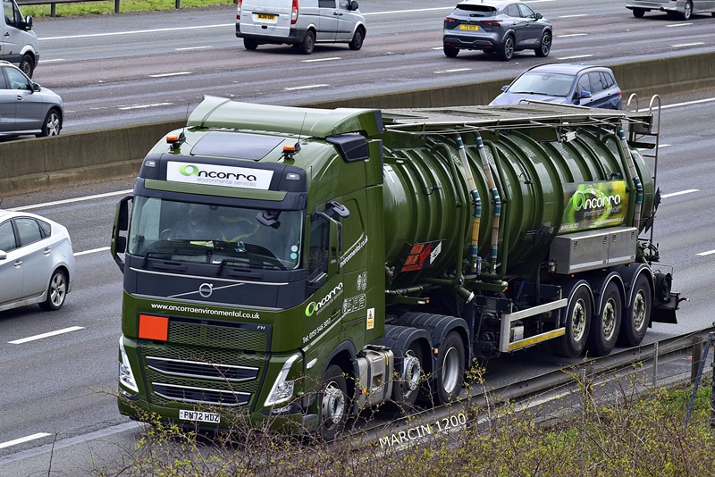 _DSC0319-crop-Ancorra-VOLVO FH V.JPG