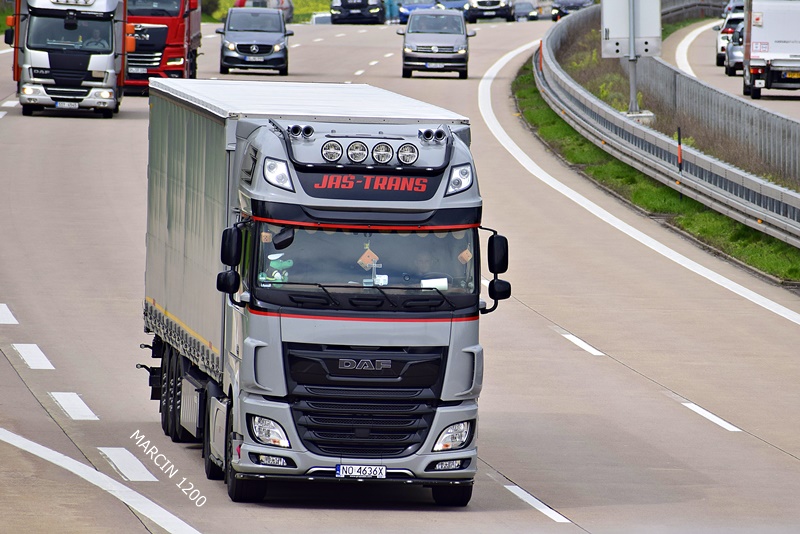 _DSC1459 JAŚ-TRANS-crop-DAF XF 106 II.JPG