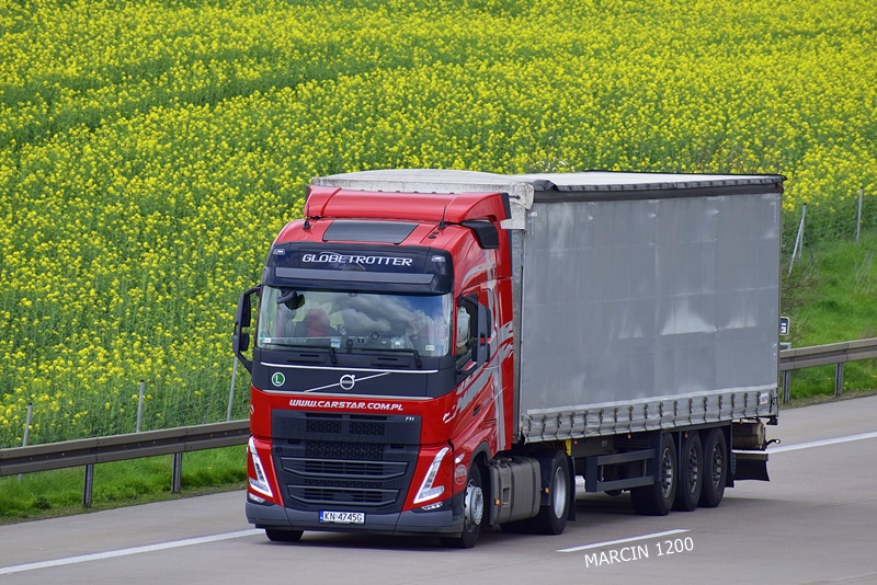 _DSC1831-crop-CARSTAR-VOLVO FH V.JPG