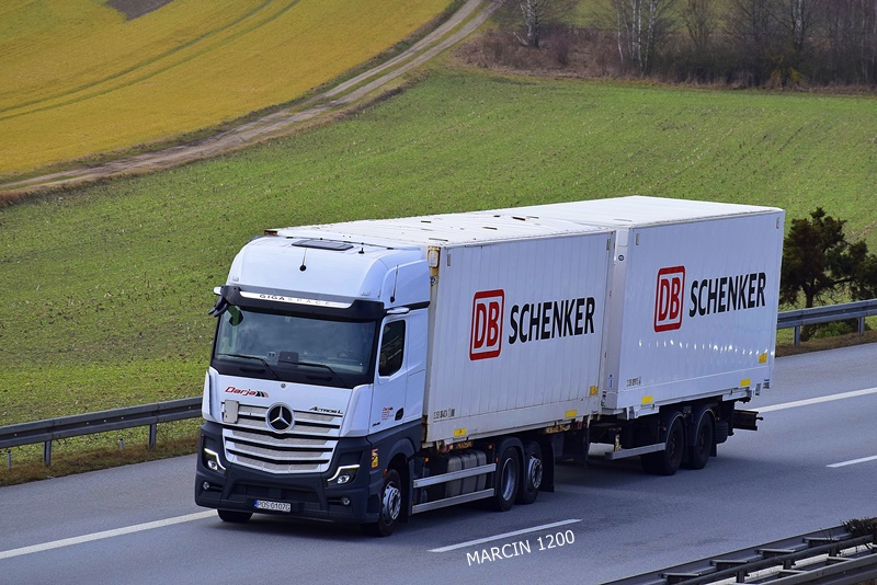 _DSC9616-crop-DARJA-Mercedes-Benz ActrosL MP5.JPG