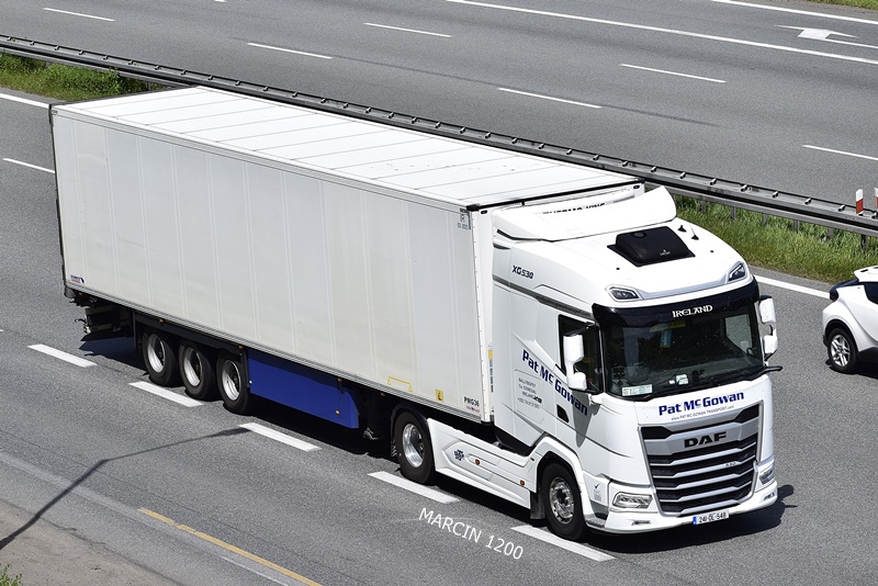 _DSC3075-crop-Pat Mc Gowan-DAF XG 530.JPG