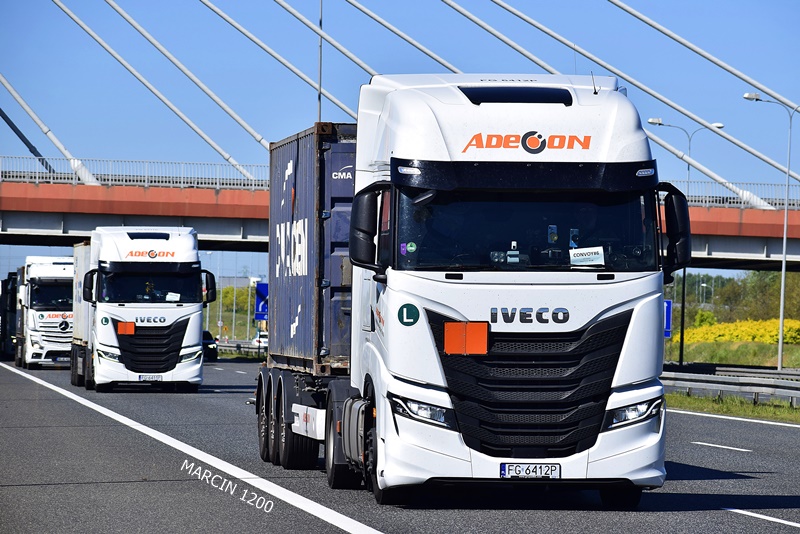 _DSC3155-crop-ADECON-IVECO S WAY.JPG