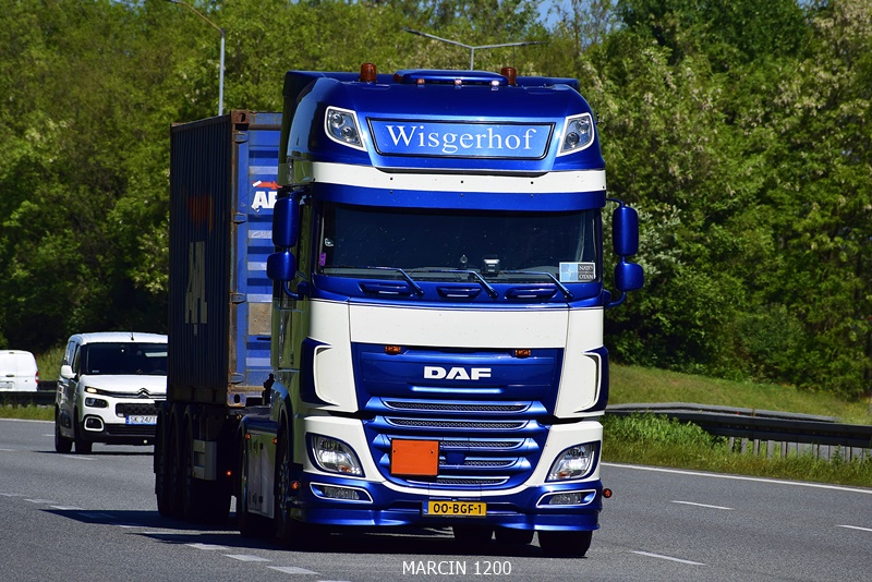_DSC3174-crop-Wisgerhof-DAF XF 106.JPG