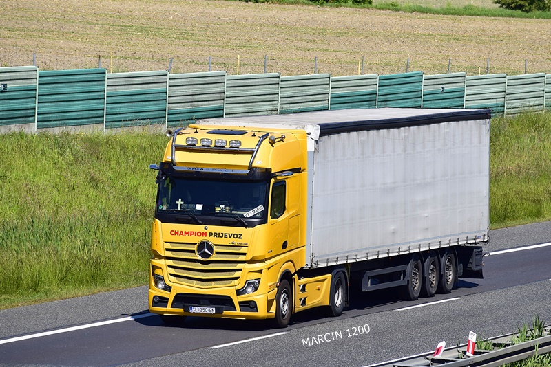 _DSC3401-crop-Prijevoz Champion-Mercedes-Benz Actros MP5.JPG
