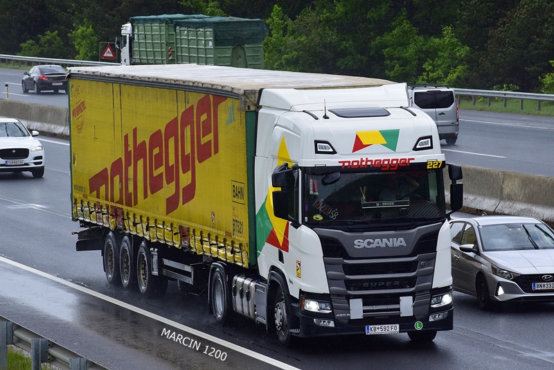 _DSC2942 NOTHEGGER-crop-SCANIA R450 NG.JPG