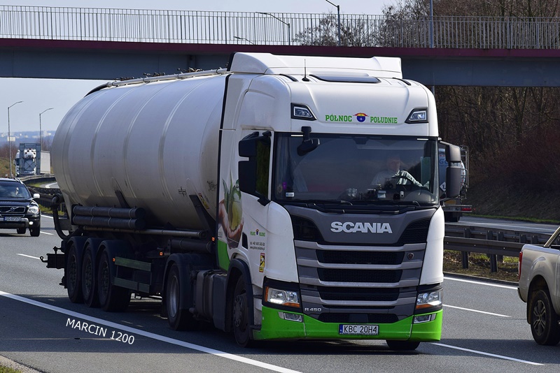 _DSC0024-crop-Północ-Południe-SCANIA R450 NG.JPG