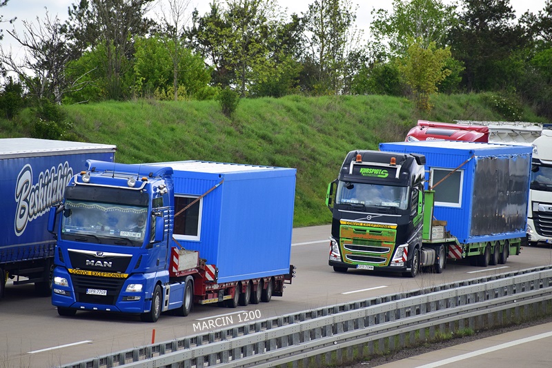 _DSC1659 KURSPIOT-crop-MAN TGX-VOLVO FH IV.JPG