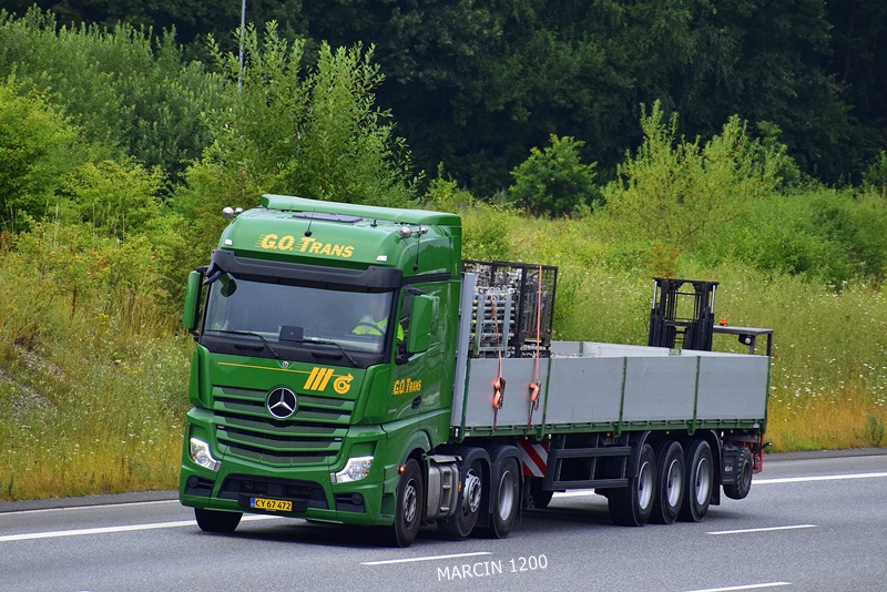 _DSC9851-crop-G.O. Trans-Mercedes-Benz Actros MP5.JPG