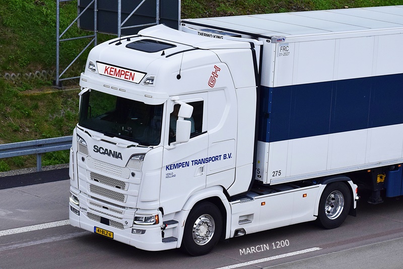 _DSC2271 KEMPEN-crop-SCANIA S650 V8.JPG
