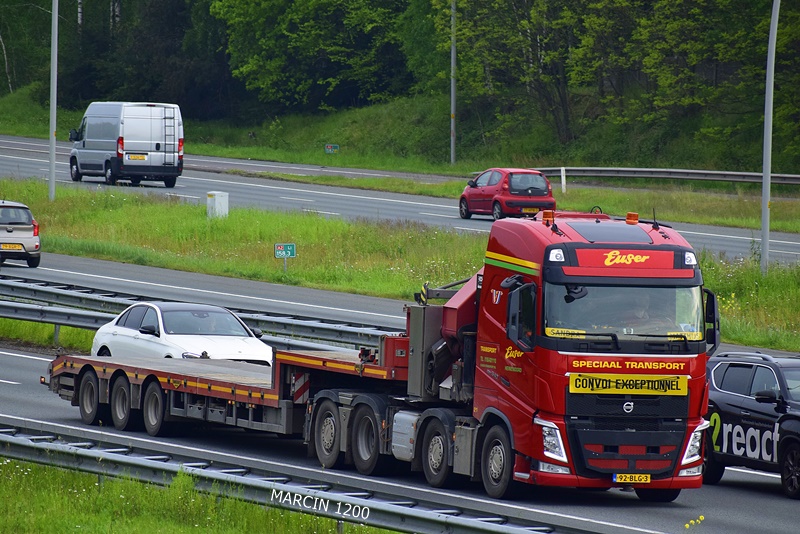 _DSC3865-crop-EUSER-VOLVO FH IV.JPG