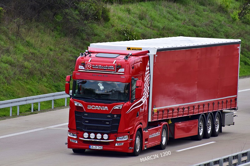 _DSC1901 TAKTLOGISTIK-crop-SCANIA S NG-WIELTON.JPG