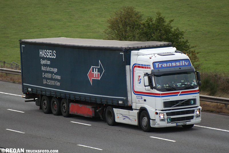 Volvo FH2 - Transsilv.jpg