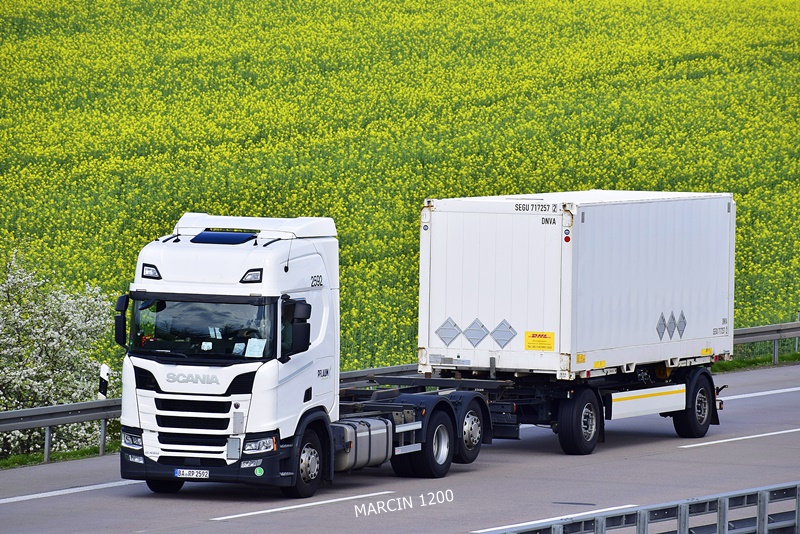 _DSC2306 PFLAUM-crop-SCANIA R NG.JPG
