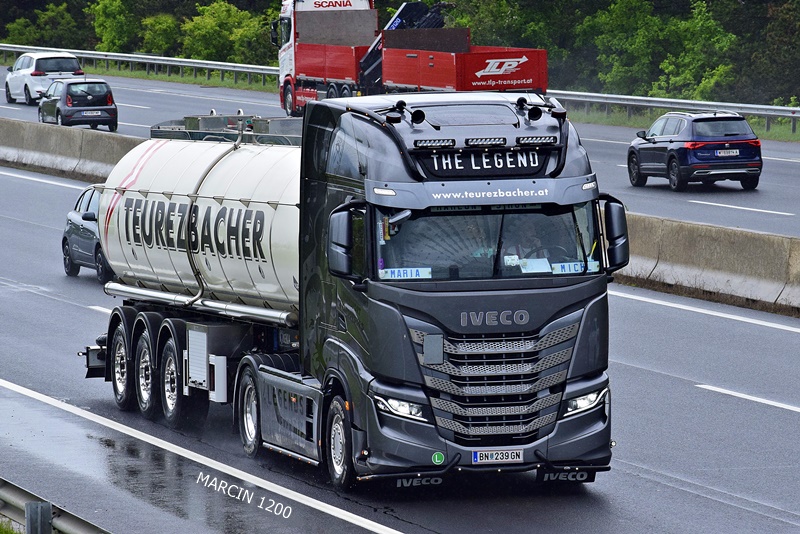 _DSC2954 TEUREZBACHER-crop-IVECO S-WAY.JPG