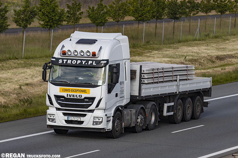 Iveco Stralis - Stropy.jpg