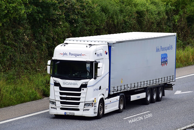 _DSC9296-crop-Johs. Provstgaard-SCANIA S NG.JPG