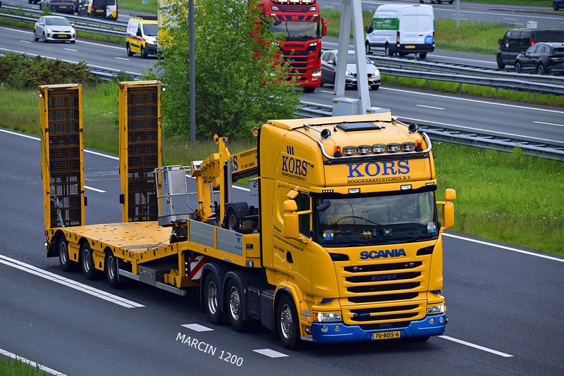 _DSC3614-crop-Kors Hoogwerksystemen-SCANIA R450.JPG